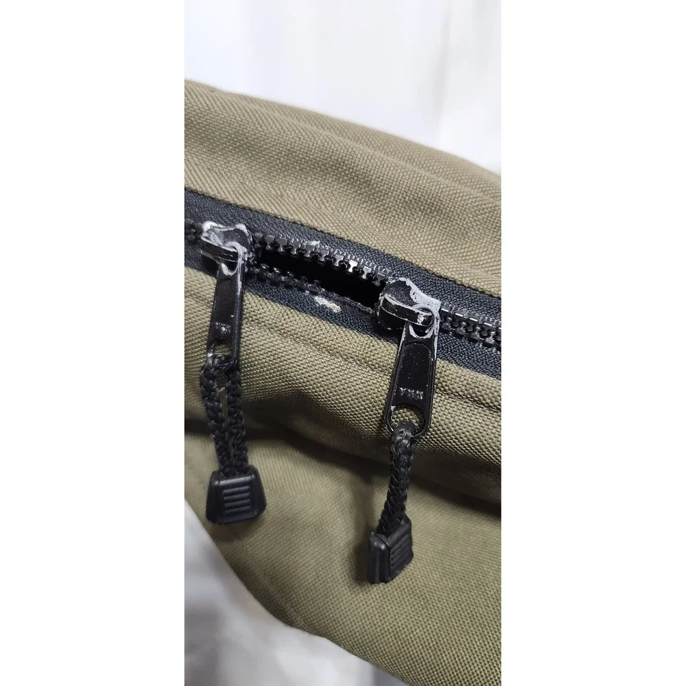 Vintage Yak Pak x Vexed Generation Crossbody Sling Bag Olive Green zipper damage